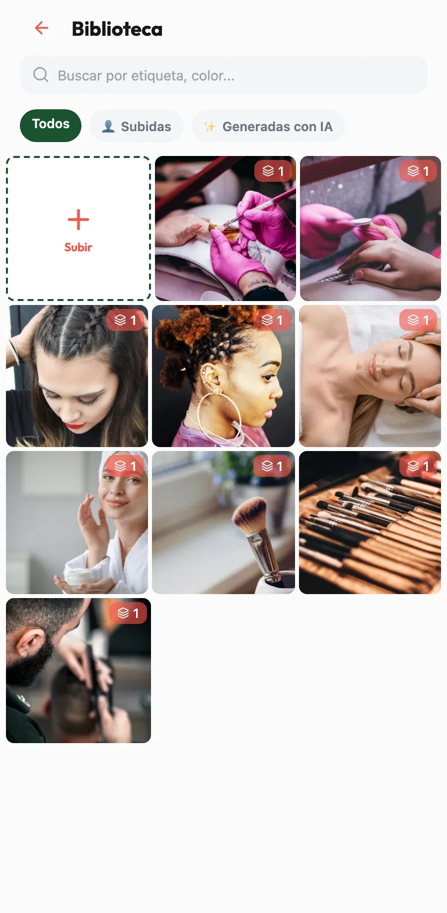 Tus trabajos, a lo grande. Reúne tus mejores fotos de uñas y color, listas para publicar.