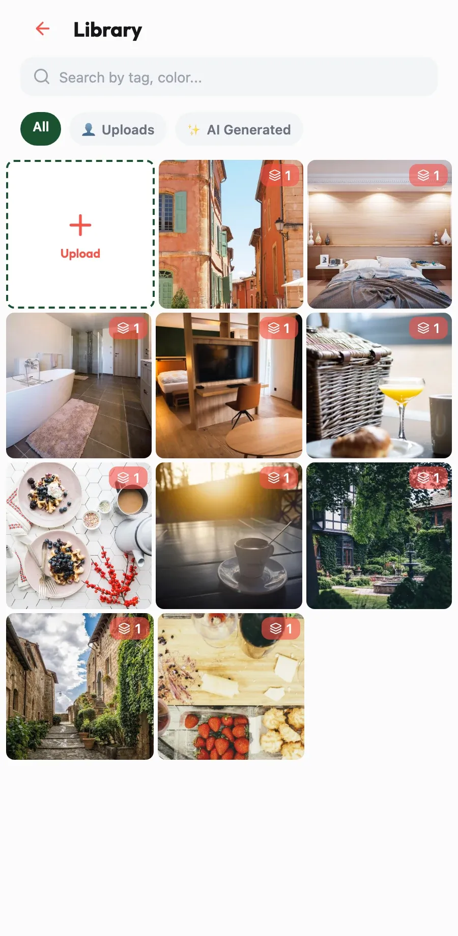 Your photos, always at hand. Rooms, courtyard and breakfasts sorted and tagged for your next post.