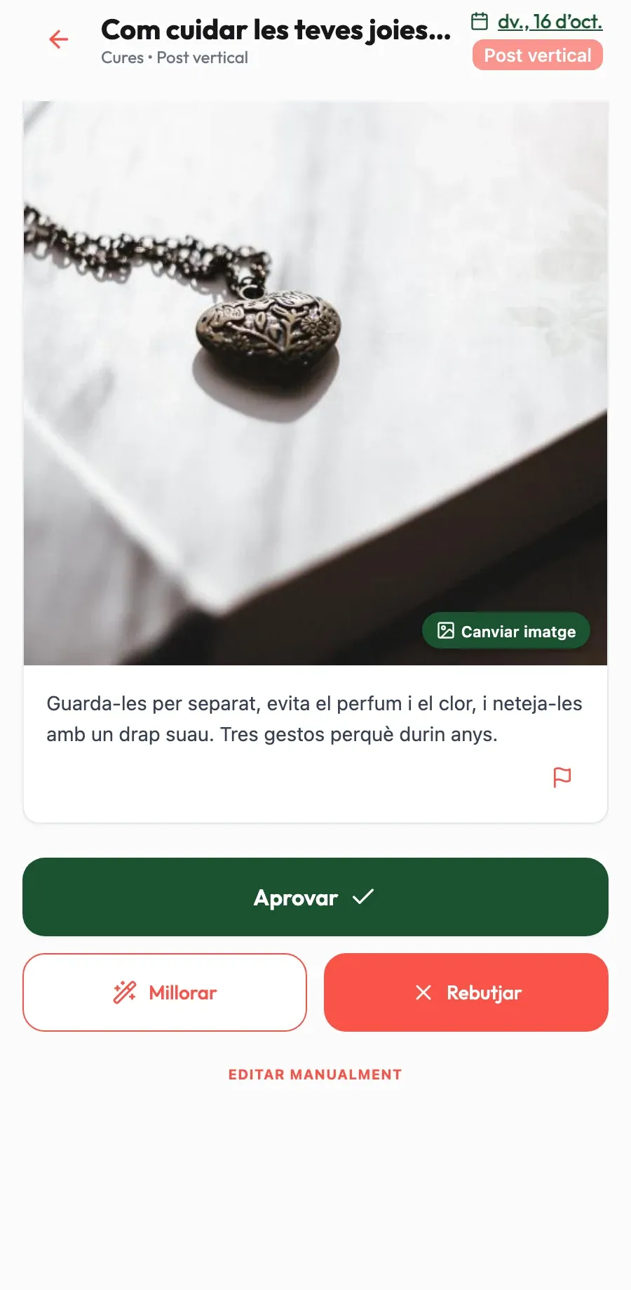 Cada peça, amb la seva història. Textos que expliquen el material reciclat i el procés fet a mà, amb el teu to.